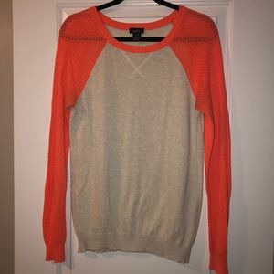 Scoop neck sweater